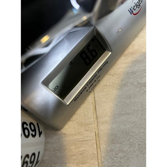 Tommy Bahama Sweater Medium V-Neck Long Sleeve Soft Knit Light Preppy Retro - Picture 10 of 10